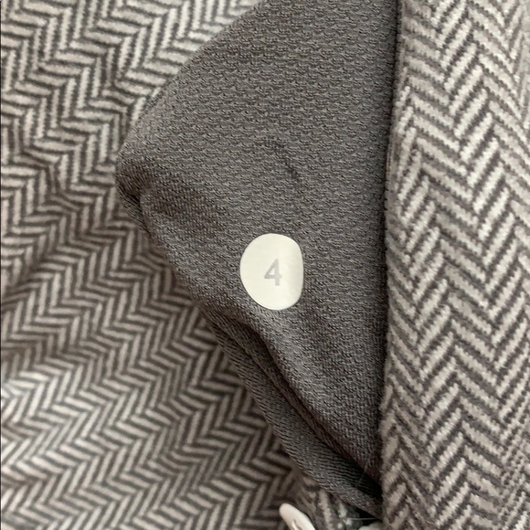 Lululemon Top - Picture 4 of 4
